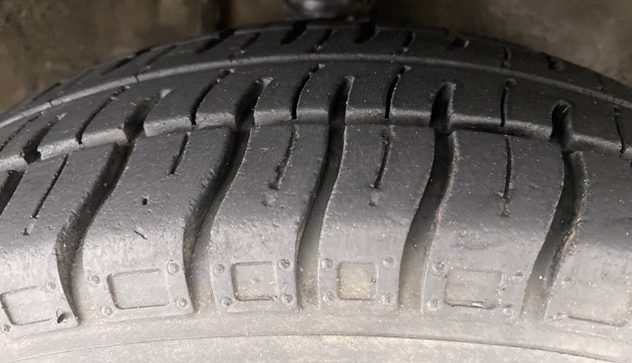 2014 Maruti Alto 800 VXI, Petrol, Manual, 50,984 km, Right Front Tyre Tread