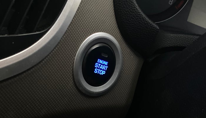 2016 Hyundai Creta SX PLUS 1.6 PETROL, Petrol, Manual, 72,266 km, Keyless Start/ Stop Button