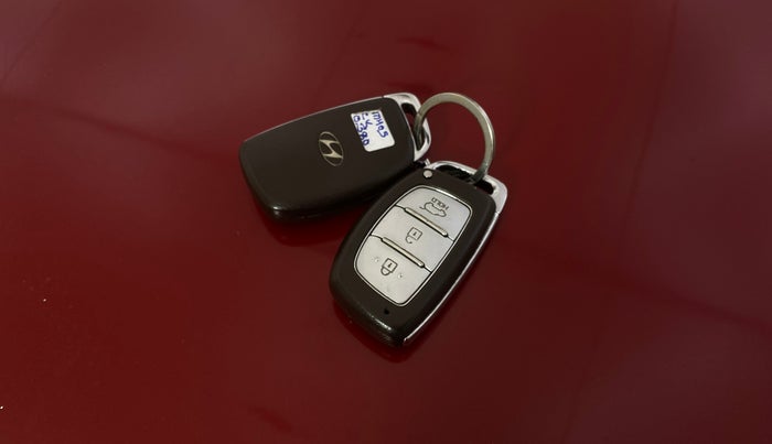 2016 Hyundai Creta SX PLUS 1.6 PETROL, Petrol, Manual, 72,266 km, Key Close Up