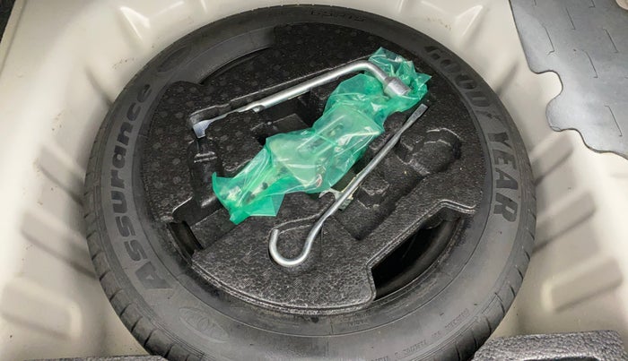 2016 Maruti Ciaz ZXI, Petrol, Manual, 49,976 km, Spare Tyre