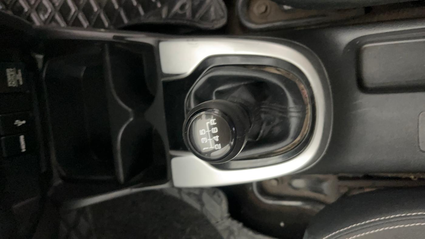 2018 Honda WR-V 1.5L I-DTEC VX MT, Diesel, Manual, 74,119 km, Gear Lever