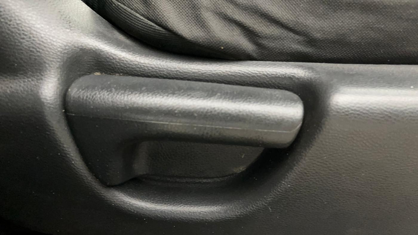 2018 Honda WR-V 1.5L I-DTEC VX MT, Diesel, Manual, 74,119 km, Driver Side Adjustment Panel