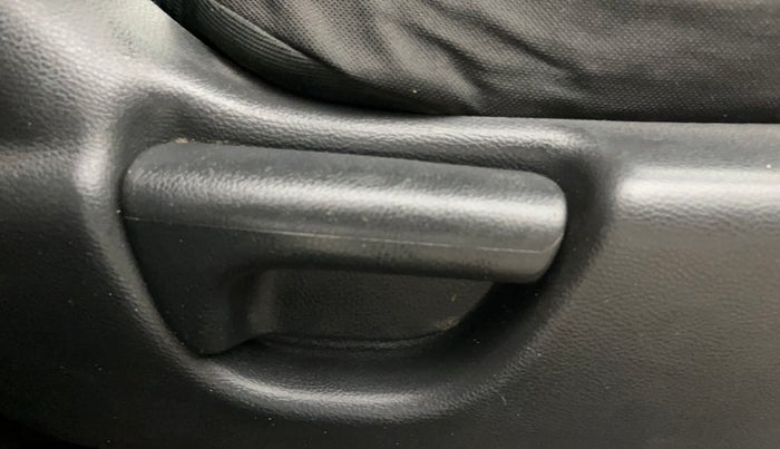 2018 Honda WR-V 1.5L I-DTEC VX MT, Diesel, Manual, 74,093 km, Driver Side Adjustment Panel