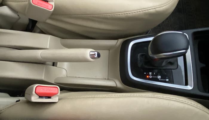 2022 Maruti Dzire ZXI Plus AMT, Petrol, Automatic, 31,351 km, Gear Lever