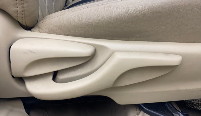 2021 Toyota YARIS G MT, Petrol, Manual, 51,631 km, Driver Side Adjustment Panel