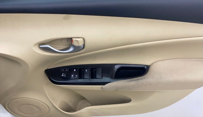 2021 Toyota YARIS G MT, Petrol, Manual, 51,631 km, Driver Side Door Panels Control