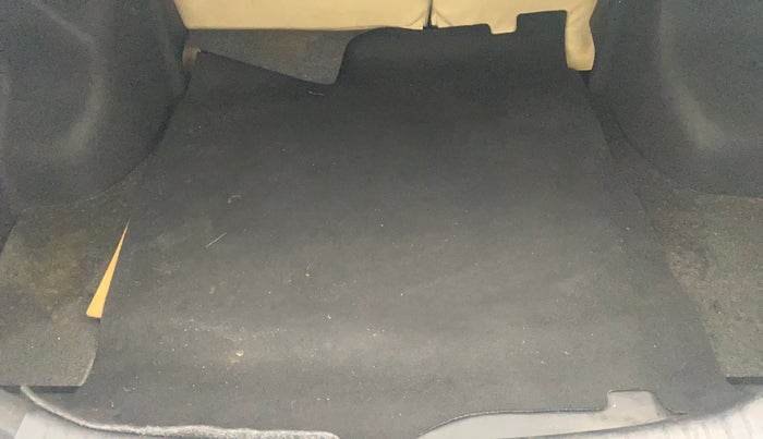 2021 Toyota YARIS G MT, Petrol, Manual, 51,631 km, Boot Inside