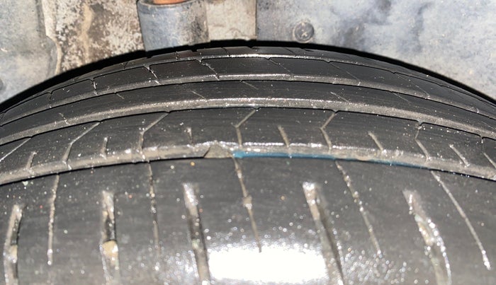 2018 Hyundai Creta S 1.4 DIESEL, Diesel, Manual, 1,00,875 km, Right Rear Tyre Tread