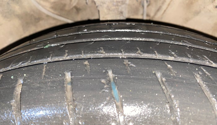 2018 Hyundai Creta S 1.4 DIESEL, Diesel, Manual, 1,00,875 km, Right Front Tyre Tread