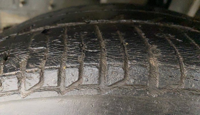2019 Tata Tiago XZ PLUS PETROL, Petrol, Manual, 30,910 km, Left Rear Tyre Tread