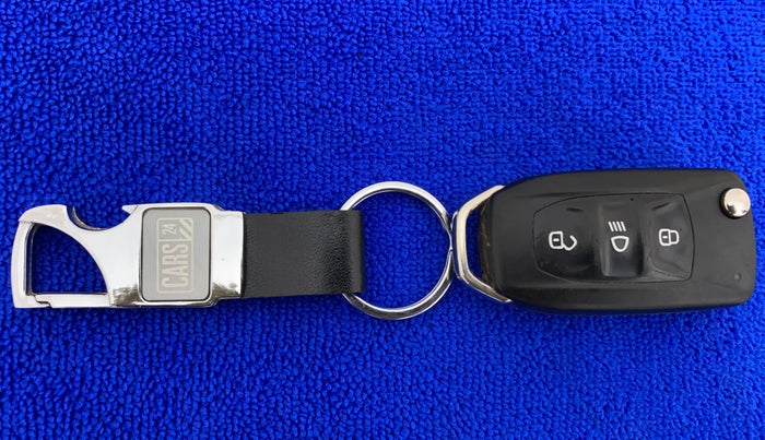 2019 Tata Tiago XZ PLUS PETROL, Petrol, Manual, 30,910 km, Key Close Up