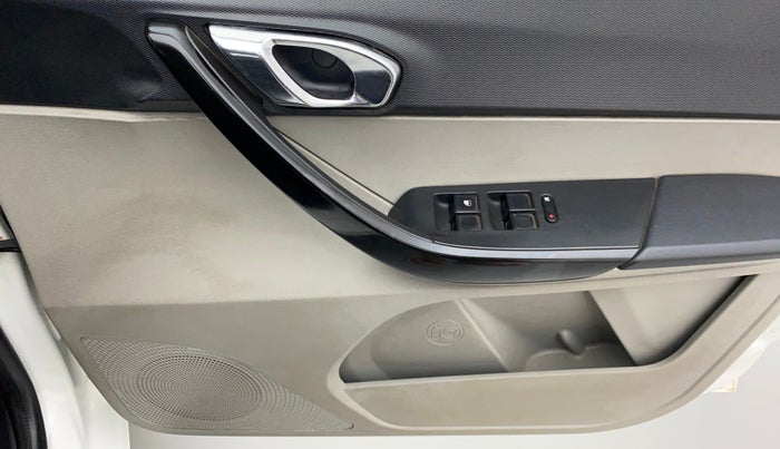 2019 Tata Tiago XZ PLUS PETROL, Petrol, Manual, 30,910 km, Driver Side Door Panels Control