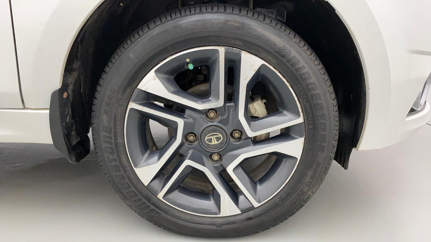 2019 Tata Tiago XZ PLUS PETROL, Petrol, Manual, 30,910 km, Right Front Wheel