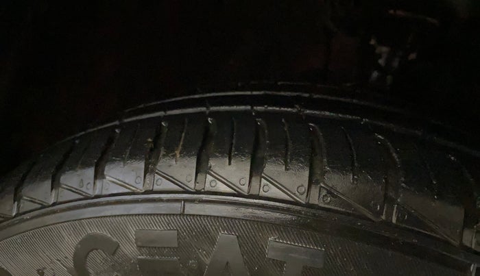 2018 Hyundai NEW SANTRO SPORTZ AMT, Petrol, Automatic, 45,325 km, Right Front Tyre Tread