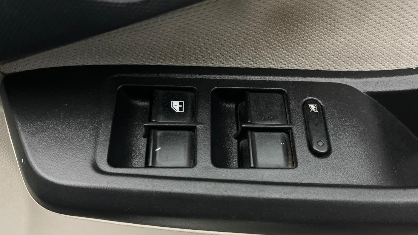 2023 Tata TIGOR XZ PLUS CNG, CNG, Manual, 46,781 km, Driver Side Door Panels Control