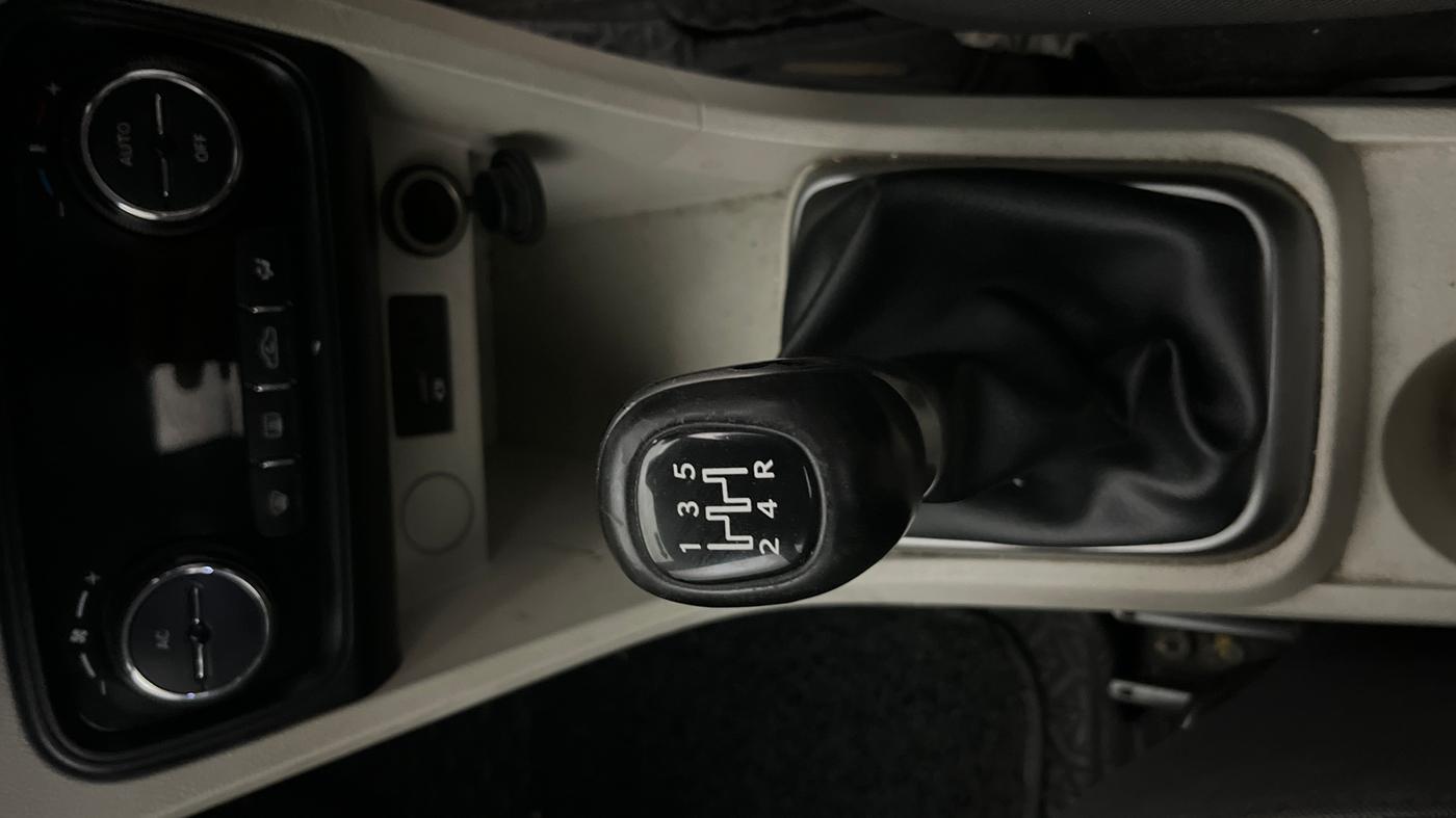 2023 Tata TIGOR XZ PLUS CNG, CNG, Manual, 46,781 km, Gear Lever