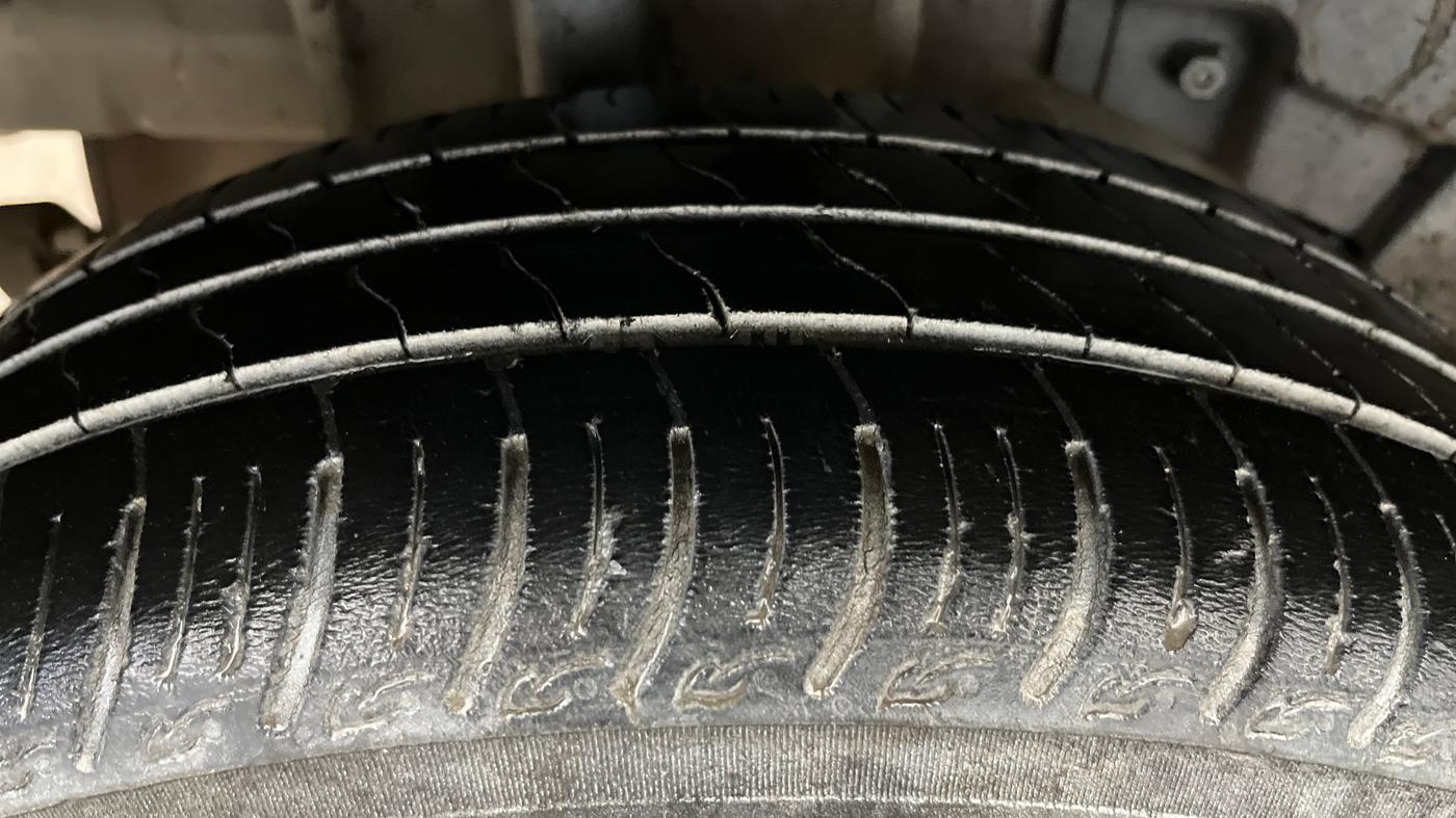 2023 Tata TIGOR XZ PLUS CNG, CNG, Manual, 46,781 km, Right Rear Tyre Tread