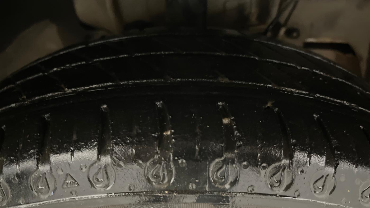 2023 Tata TIGOR XZ PLUS CNG, CNG, Manual, 46,781 km, Right Front Tyre Tread