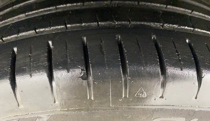 2022 Maruti Baleno ALPHA PETROL 1.2, Petrol, Manual, 57,042 km, Left Front Tyre Tread