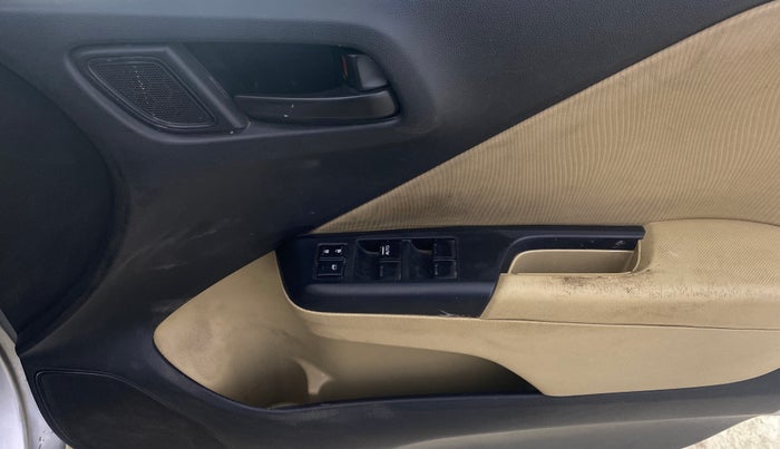 2016 Honda City 1.5L I-VTEC SV CVT, Petrol, Automatic, 76,999 km, Driver Side Door Panels Control