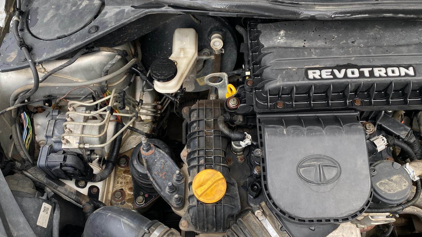 2018 Tata Tiago XZ PETROL, CNG, Manual, 84,858 km, Engine View - Right