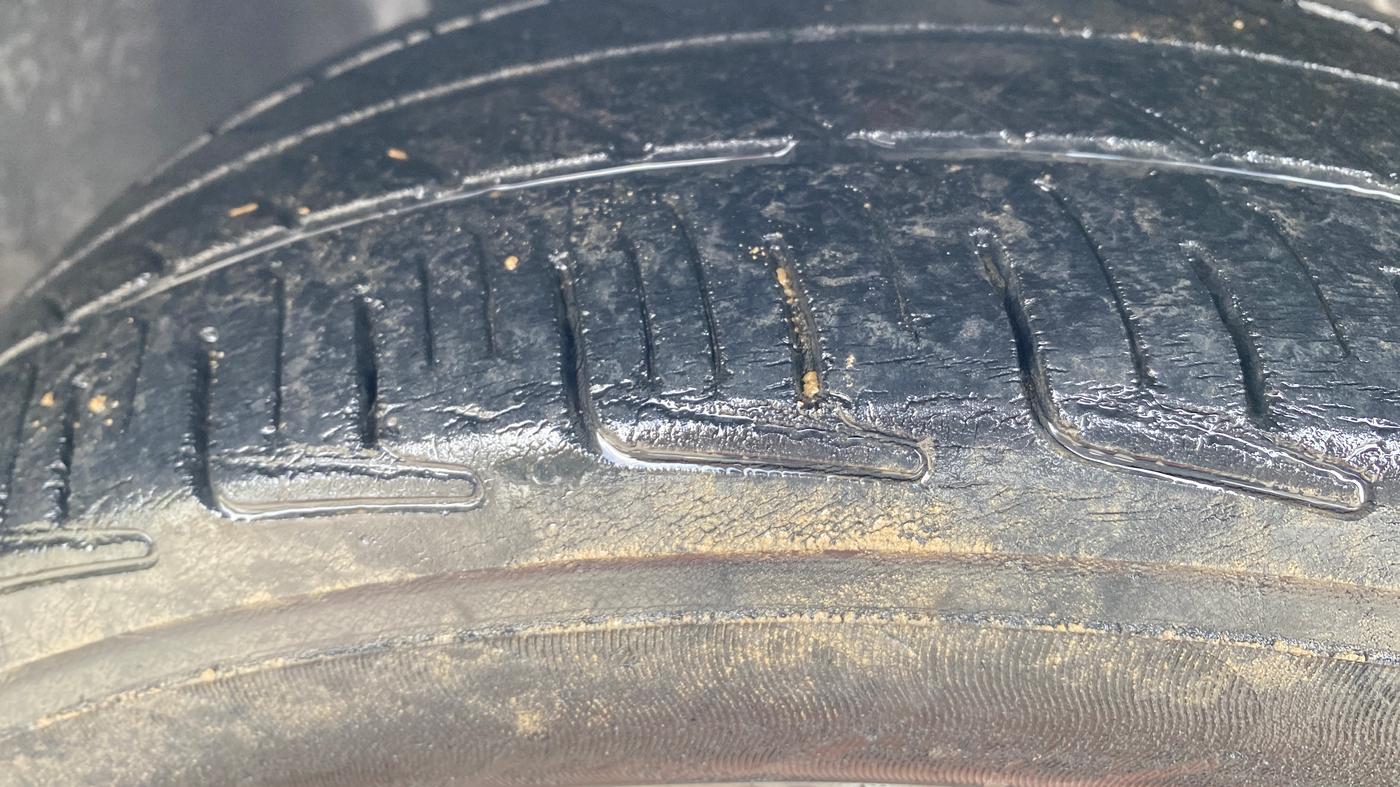 2018 Tata Tiago XZ PETROL, CNG, Manual, 84,858 km, Right Front Tyre Tread