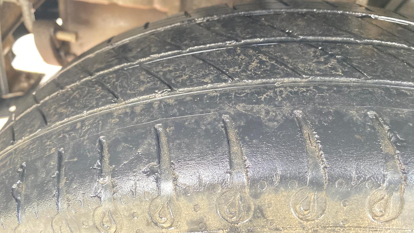 2018 Tata Tiago XZ PETROL, CNG, Manual, 84,858 km, Right Rear Tyre Tread