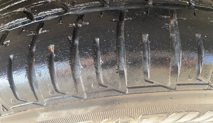 2022 Tata Tiago XT (O) PETROL, Petrol, Manual, 30,136 km, Left Front Tyre Tread