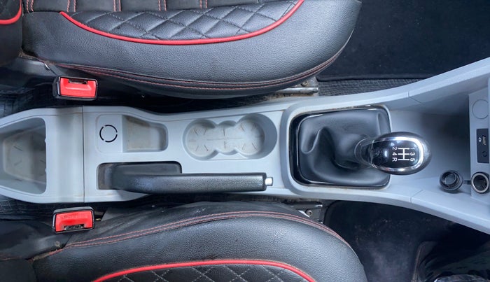 2022 Tata Tiago XT (O) PETROL, Petrol, Manual, 30,136 km, Gear Lever