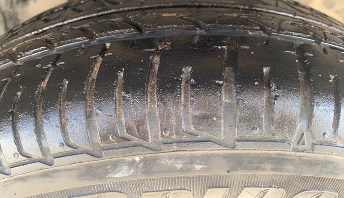 2022 Tata Tiago XT (O) PETROL, Petrol, Manual, 30,136 km, Right Front Tyre Tread