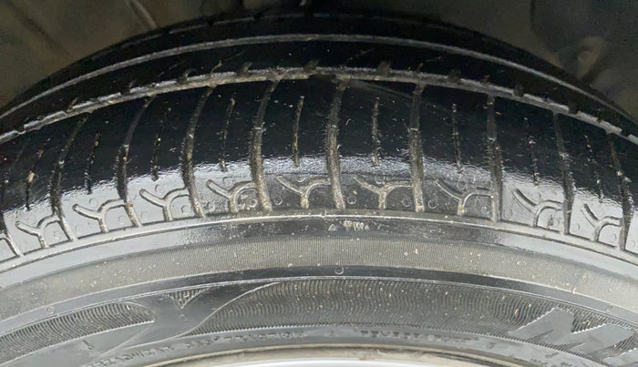 2021 Hyundai NEW SANTRO SPORTZ 1.1, Petrol, Manual, 28,813 km, Right Front Tyre Tread