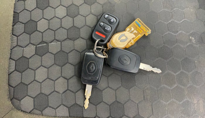 2016 Renault Kwid RXL, Petrol, Manual, 47,457 km, Key Close Up