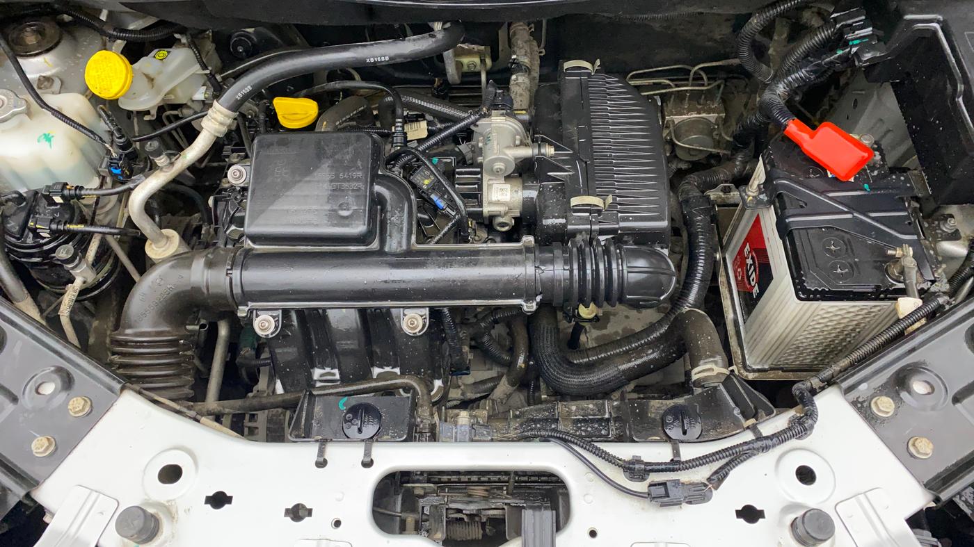 2021 Nissan MAGNITE XL, Petrol, Manual, 20,885 km, Engine View