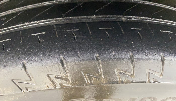 2015 Honda Amaze 1.2L I-VTEC VX, Petrol, Manual, 81,136 km, Left Front Tyre Tread