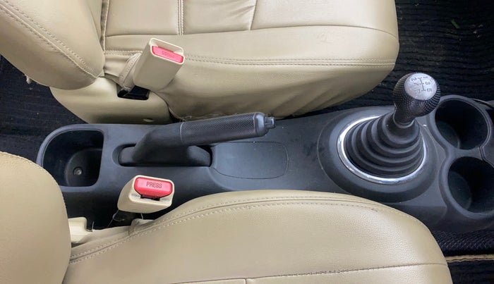 2015 Honda Amaze 1.2L I-VTEC VX, Petrol, Manual, 81,136 km, Gear Lever