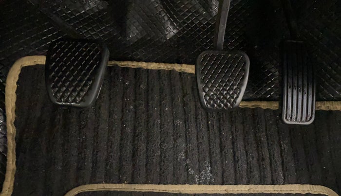 2015 Honda Amaze 1.2L I-VTEC VX, Petrol, Manual, 81,136 km, Pedals