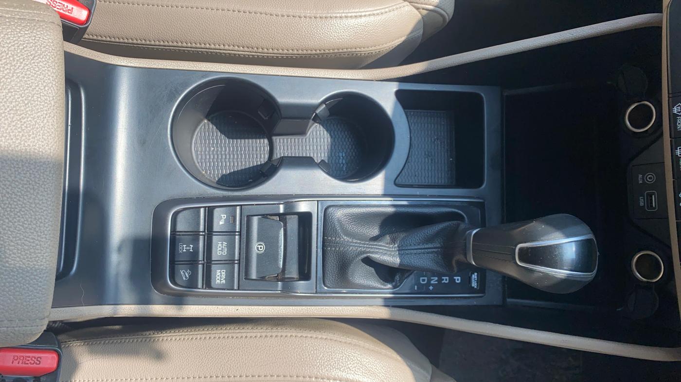 2018 Hyundai Tucson GLS 4WD AT DIESEL, Diesel, Automatic, 46,022 km, Gear Lever