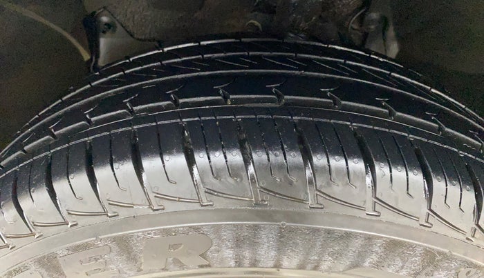 2019 Renault Duster 85 PS RXZ DIESEL, Diesel, Manual, 94,501 km, Left Front Tyre Tread