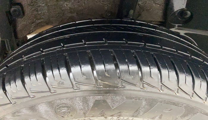 2019 Renault Duster 85 PS RXZ DIESEL, Diesel, Manual, 94,501 km, Left Rear Tyre Tread