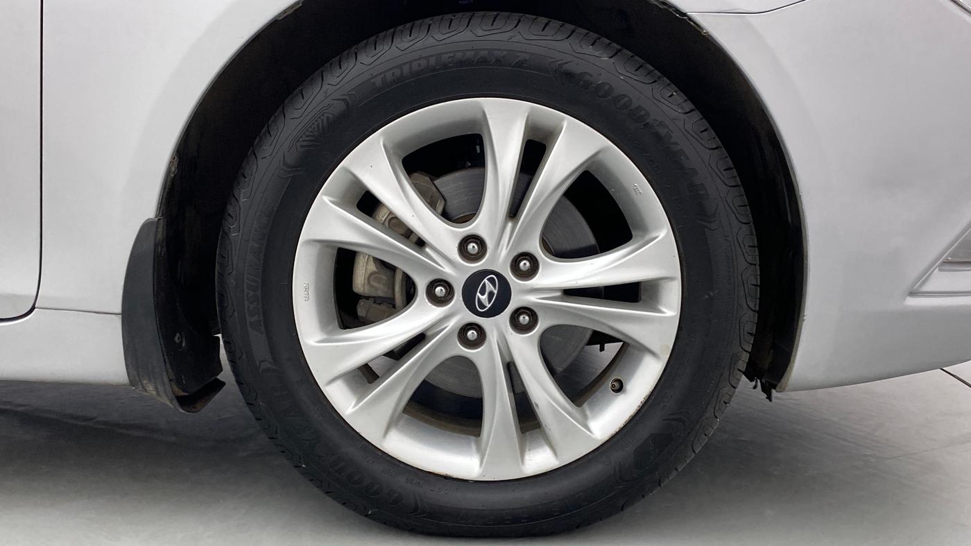 2014 Hyundai Sonata 2.4 GDI AT, Petrol, Automatic, 48,994 km, Right Front Wheel