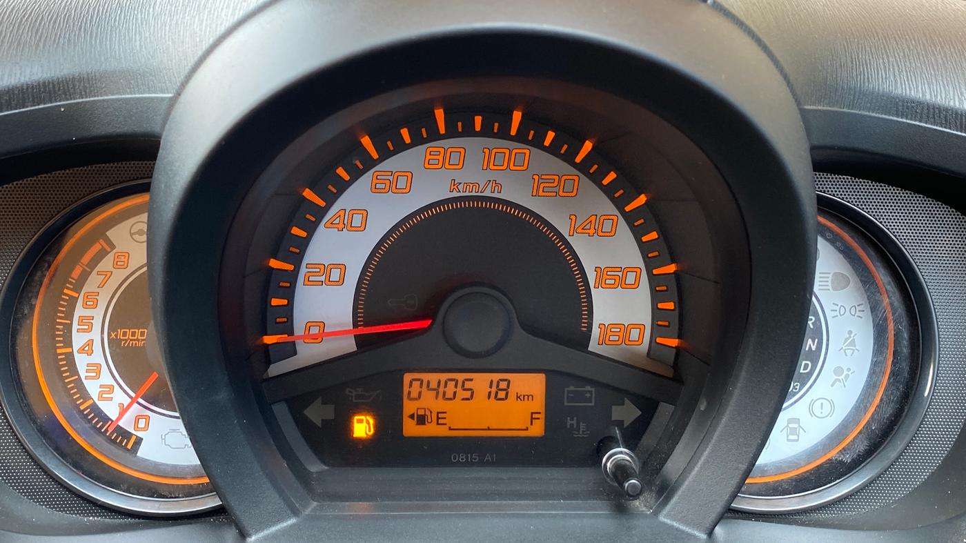 2014 Honda Brio VX AT, Petrol, Automatic, 40,517 km, Odometer Image