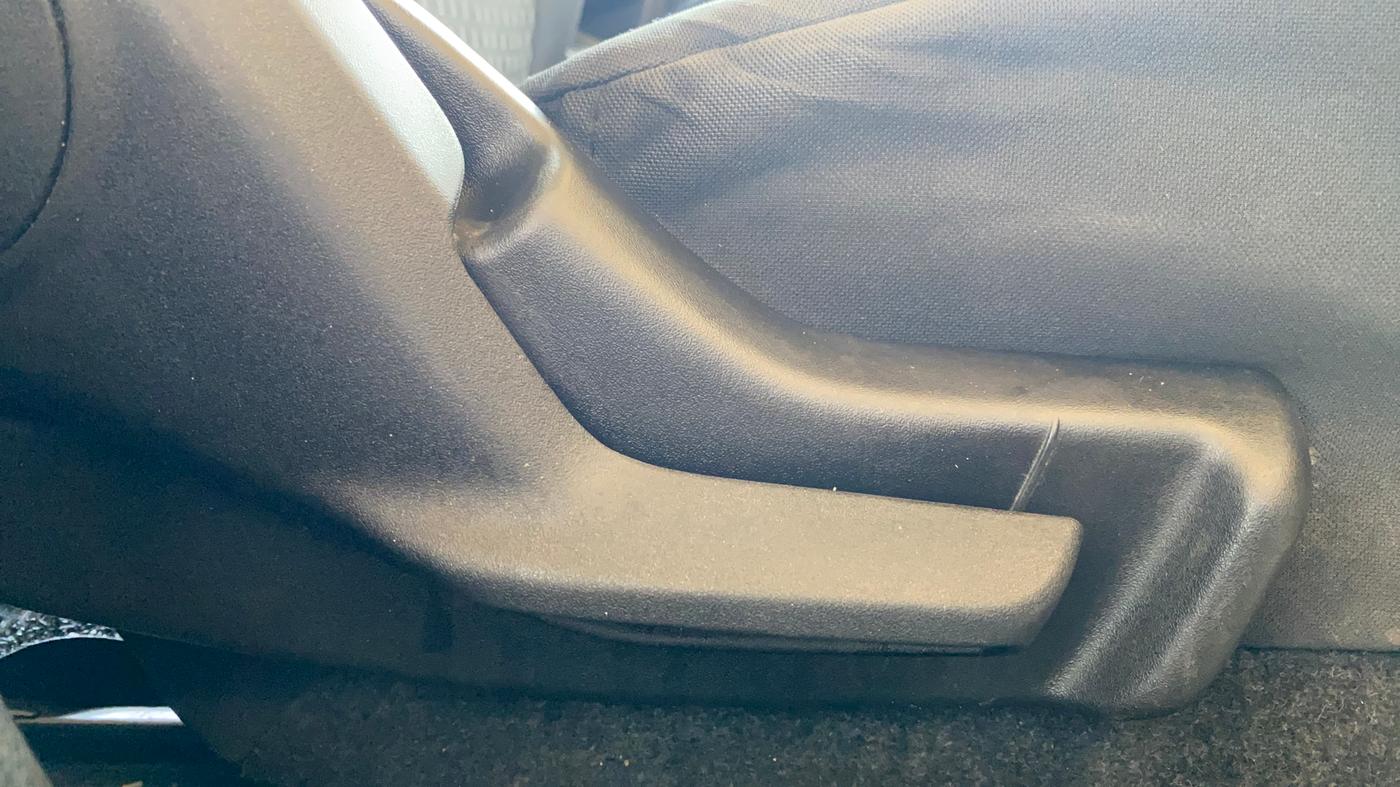2022 Maruti Celerio VXI CNG, CNG, Manual, 1,21,942 km, Driver Side Adjustment Panel