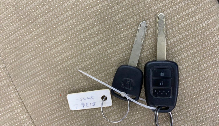 2017 Honda Jazz 1.2L I-VTEC V, Petrol, Manual, 46,359 km, Key Close Up