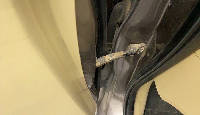 2013 Honda City 1.5L I-VTEC S MT, CNG, Manual, 71,088 km, Front passenger door - Checker assembly is not working