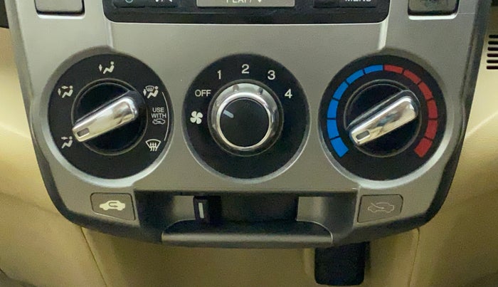 2013 Honda City 1.5L I-VTEC S MT, CNG, Manual, 71,088 km, AC Unit - Main switch light not functional