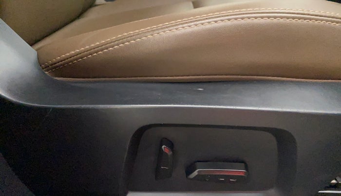 2021 Tata Harrier XZ PLUS 2.0L, Diesel, Manual, 55,232 km, Driver Side Adjustment Panel