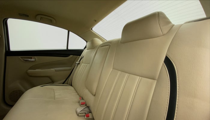 2015 Maruti Ciaz ZXI AMT, Petrol, Automatic, 90,118 km, Right Side Rear Door Cabin