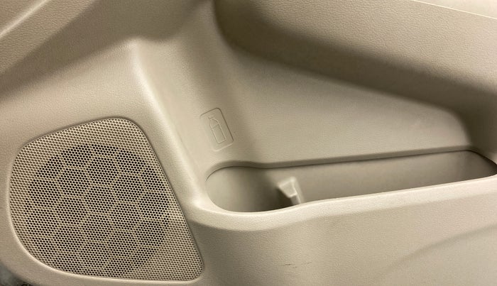 2015 Maruti Ciaz ZXI AMT, Petrol, Automatic, 90,118 km, Speaker