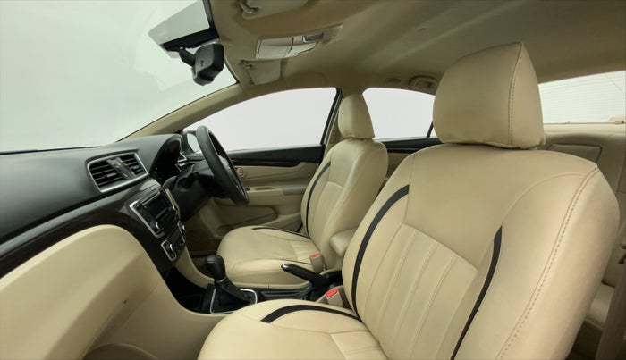 2015 Maruti Ciaz ZXI AMT, Petrol, Automatic, 90,118 km, Right Side Front Door Cabin