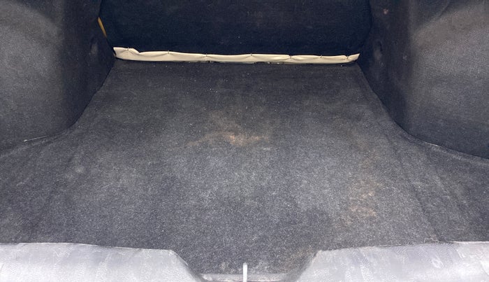 2015 Maruti Ciaz ZXI AMT, Petrol, Automatic, 90,118 km, Boot Inside